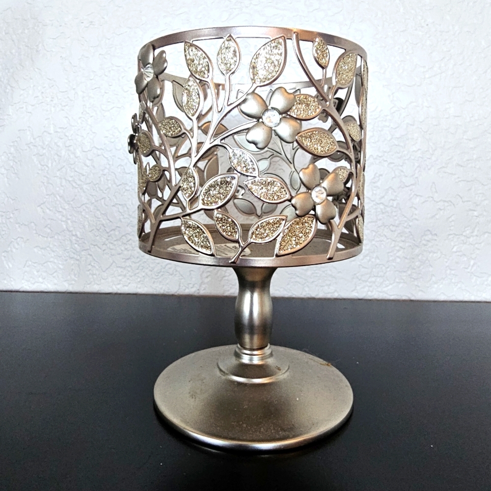 Bath & Body Works 3 Wick Candle Holder Matte Silver Flowers Floral Glitter Bling